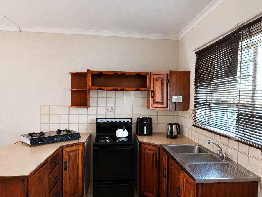 1 Bedroom Property for Sale in Meerhof North West